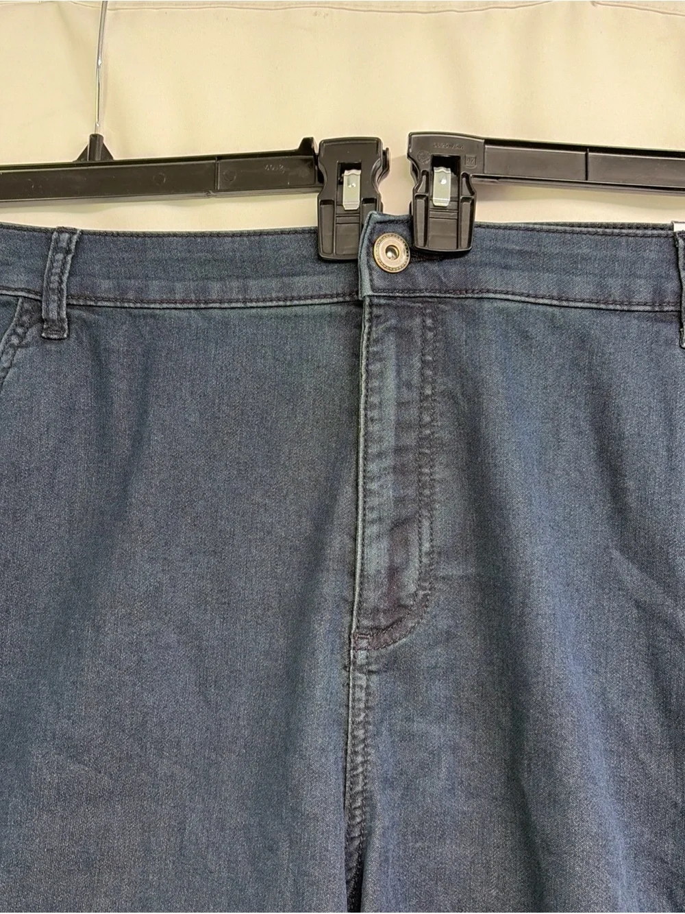 Catherines Women's 3X Everyday Fit Super Stretch Chambray Denim Shorts